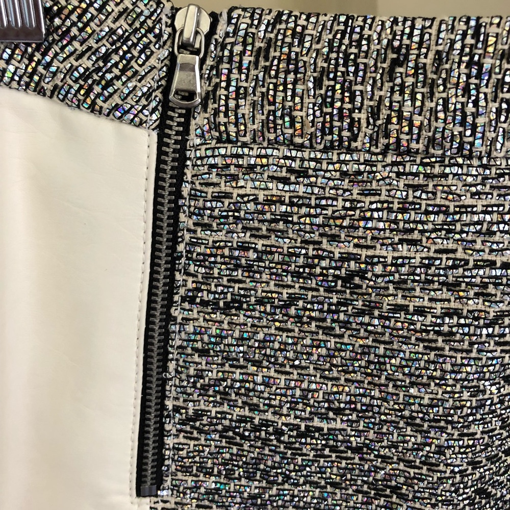 CLUB MONACO Glitter White Leather Mini Skirt, sz 0 - Picture 5 of 8